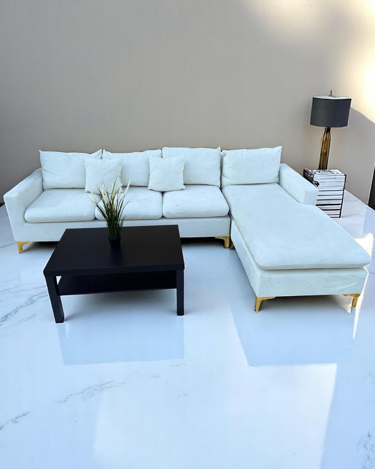 White Sectional Couch – Elegant & Minimalist